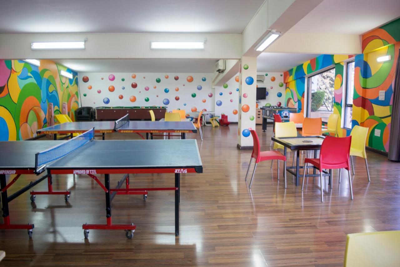 The Corinthians Resort And Club Pune Exteriör bild The table tennis room